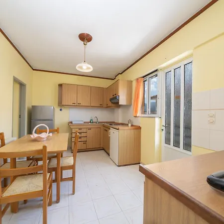 Remezzo Apartahotel Sami (Kefalonia)