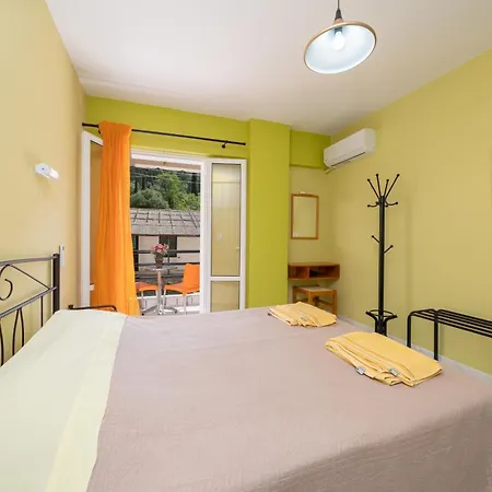 Remezzo 3* Sami (Kefalonia)