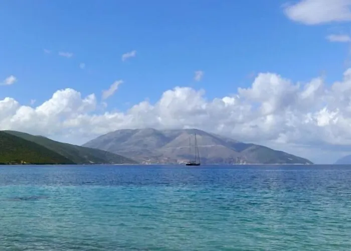 Remezzo 3* Sami (Kefalonia)