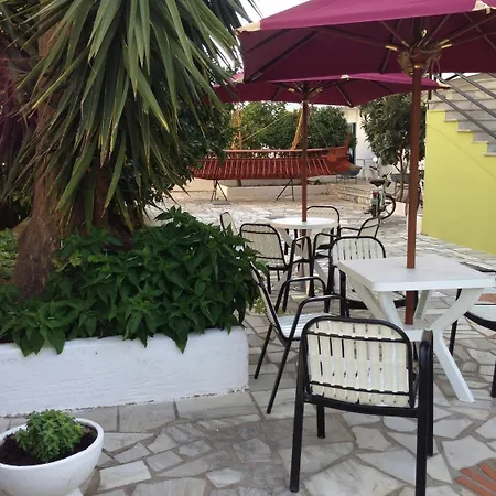 Remezzo Aparthotel 3*