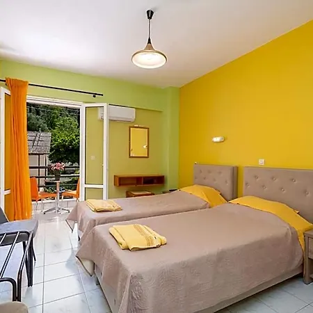 Remezzo Aparthotel Sami (Kefalonia)