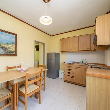 Remezzo 3* Sami (Kefalonia)